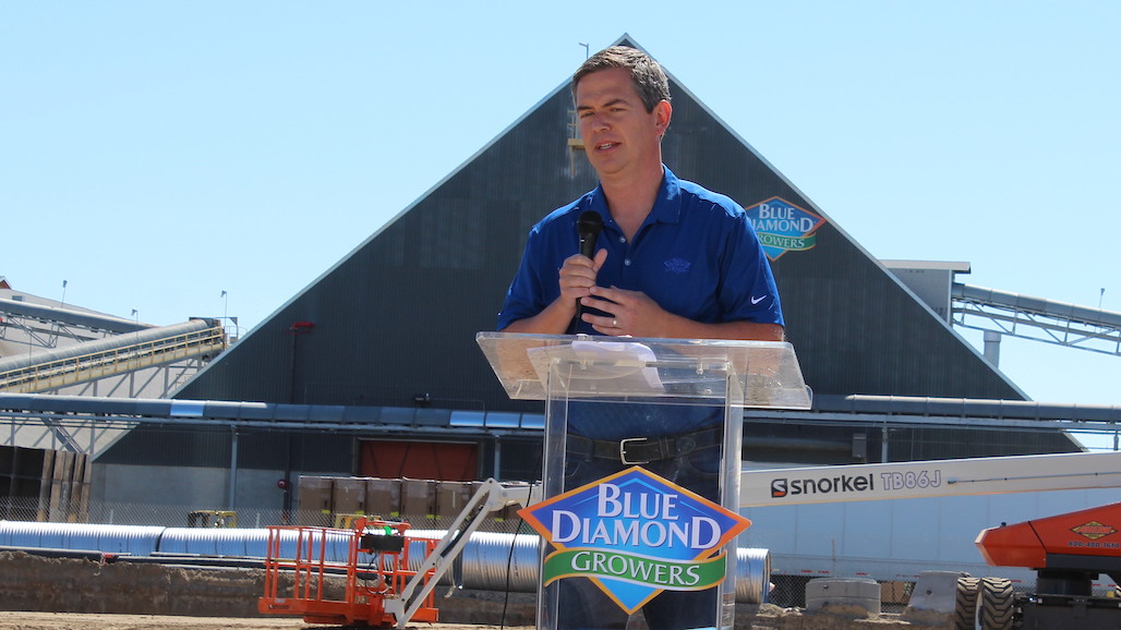 Blue Diamond Growers President and CEO Announces Plans to Step Down