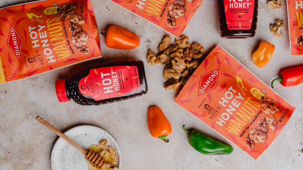 Diamond of California® and Nature Nate’s Honey Co.® Debut Hot Honey Snack Walnuts