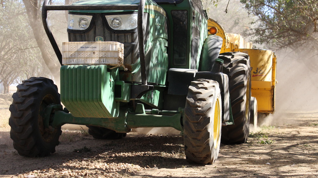 Low-Dust Harvesting Now a Conservation Management Practice